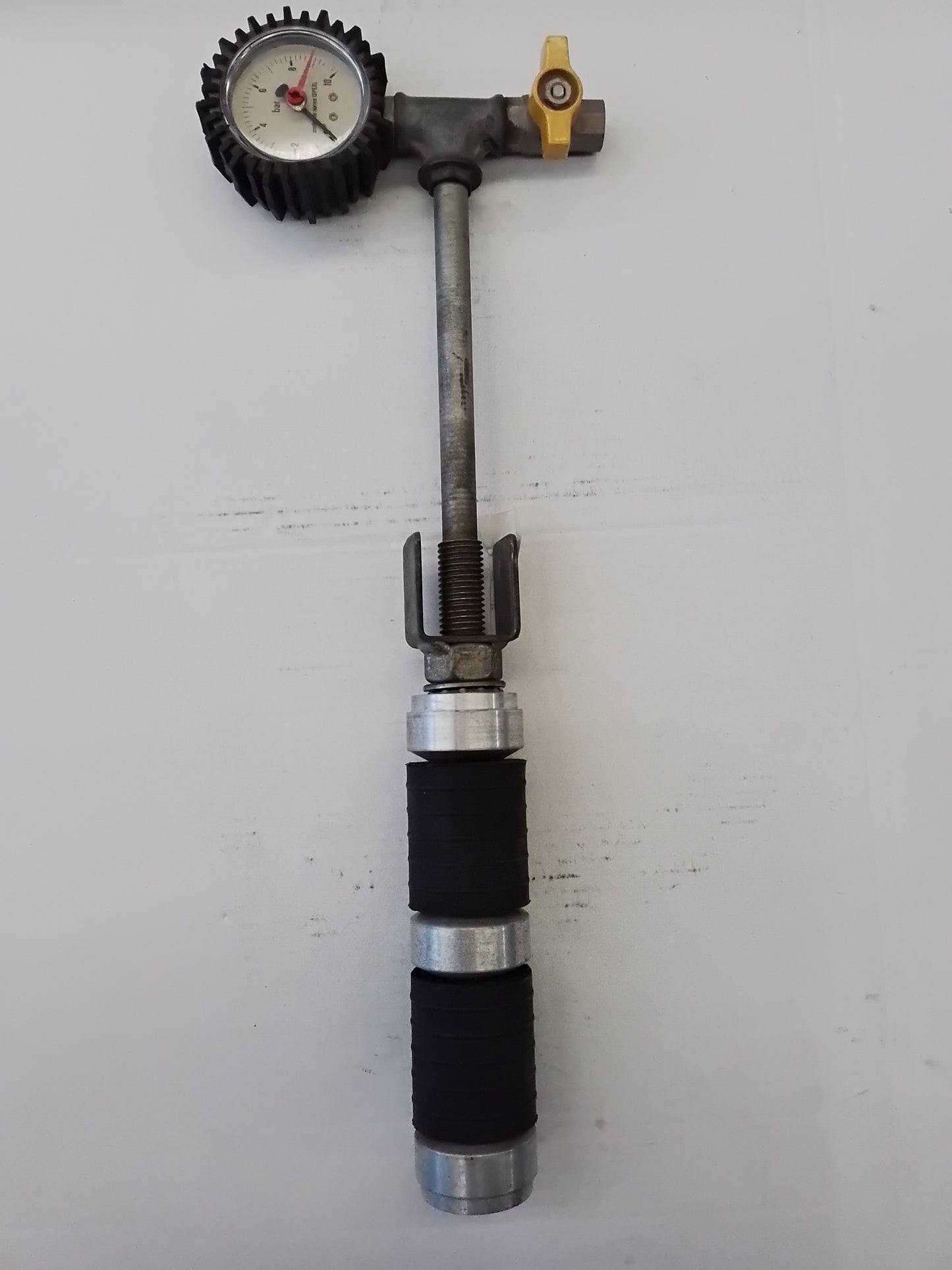 PISTON SHUTTER