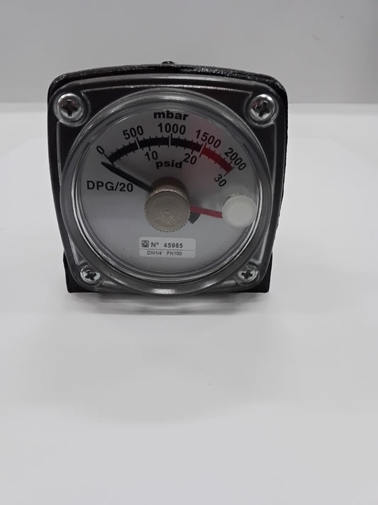 DIFFERENTIAL PRESSURE GAUGE AND 3-WAY MANIFOLD