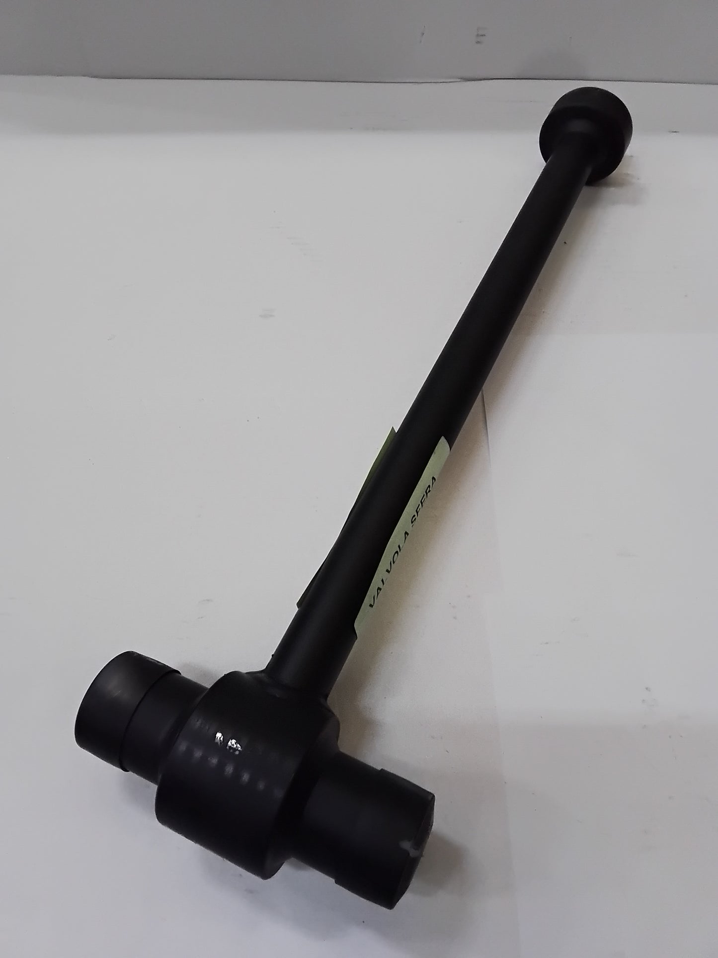 BALL VALVES WITH BUTT WELDING ENDS WITH FIXED MANEUVER EXTENSION